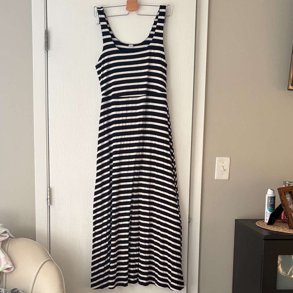 Old Navy Black and White Striped Maxi Dress